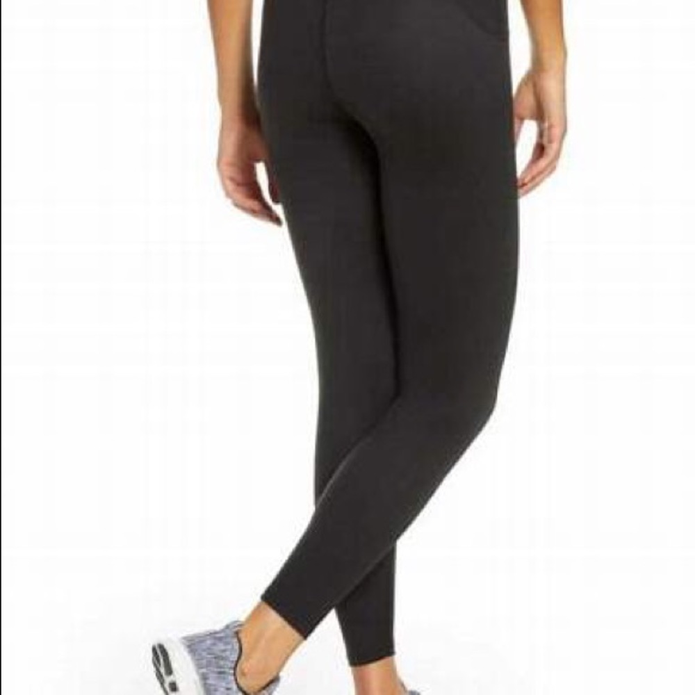 Spanx 3/4 Booty Shaping Leggings